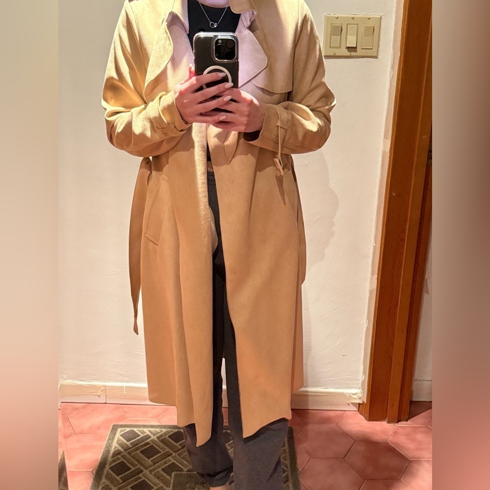 Forever 21 Women's Tan Trench Coat - Picture 3 of 4